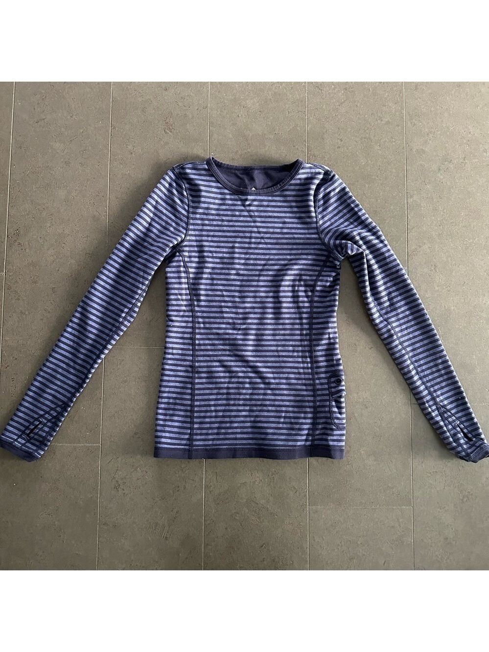 Ivivva reversible girl’s long sleeve shirt